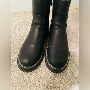 Time and true Chelsea boots